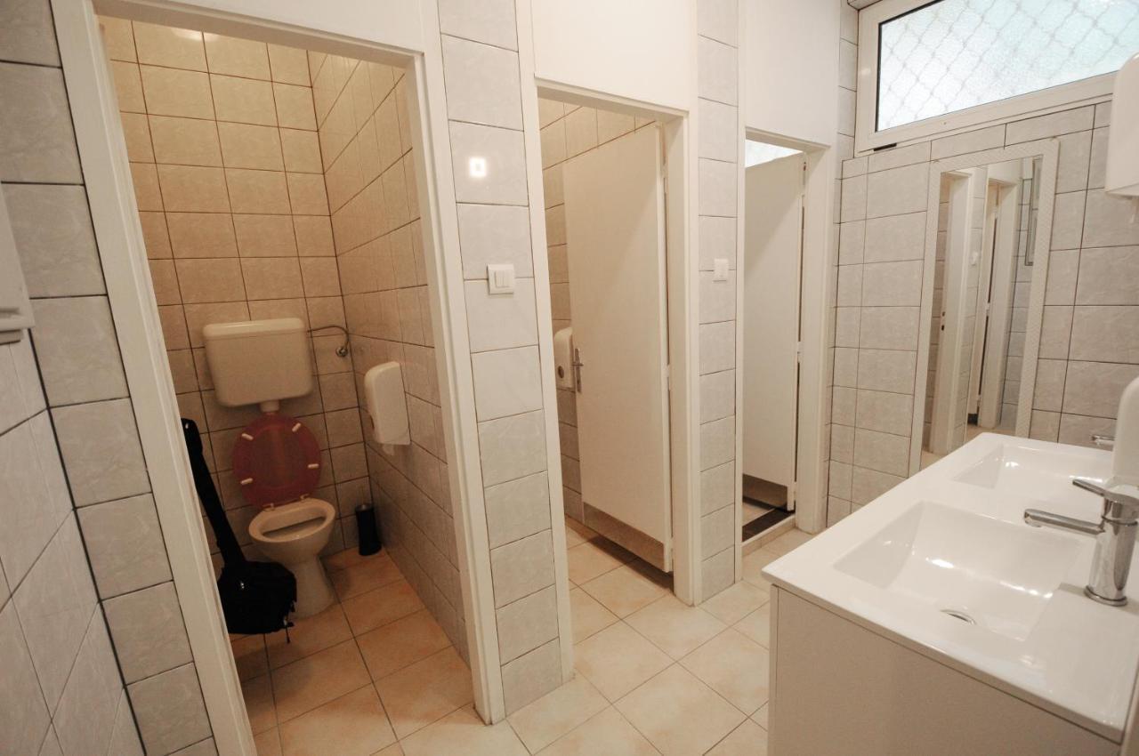 Oasis hostel Split Buitenkant foto