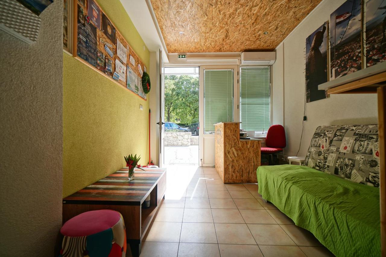 Oasis hostel Split Buitenkant foto