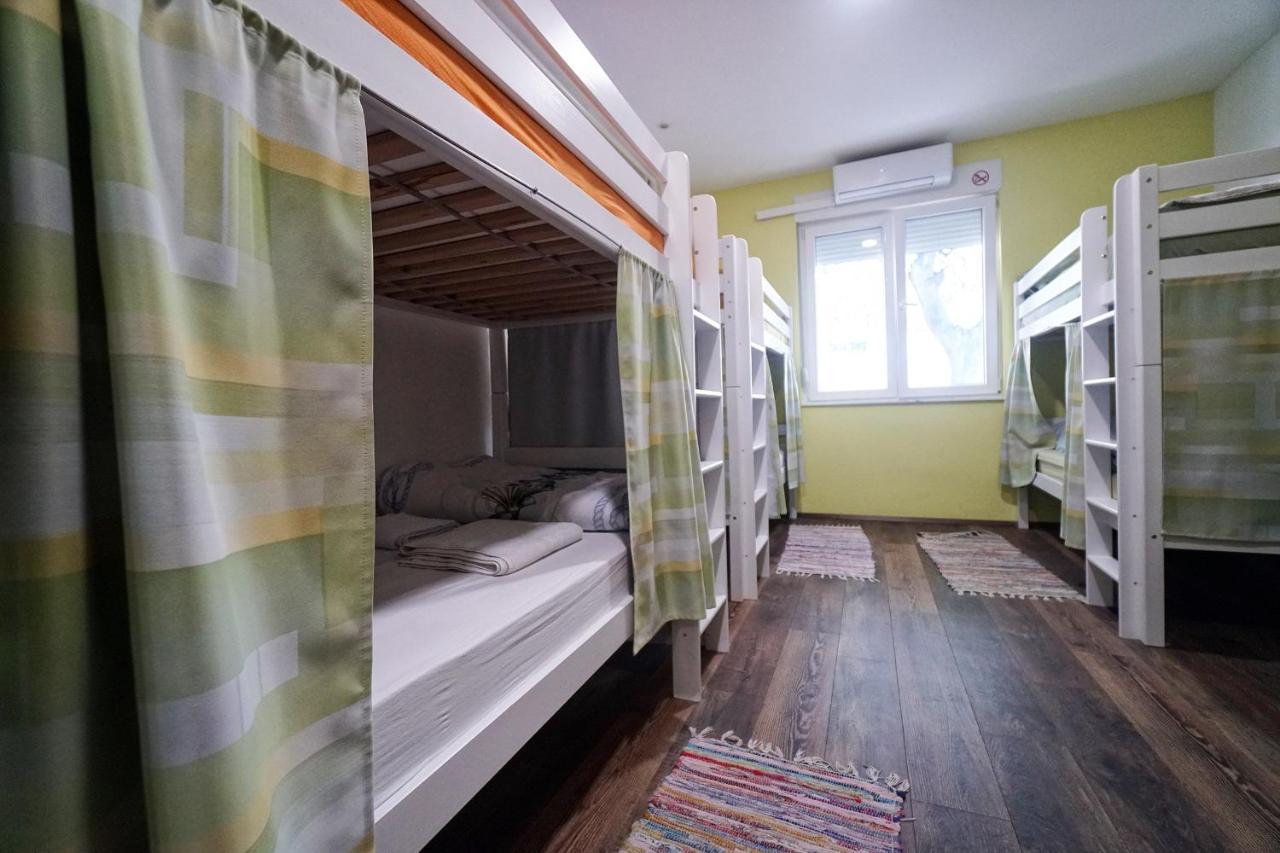 Oasis hostel Split Buitenkant foto